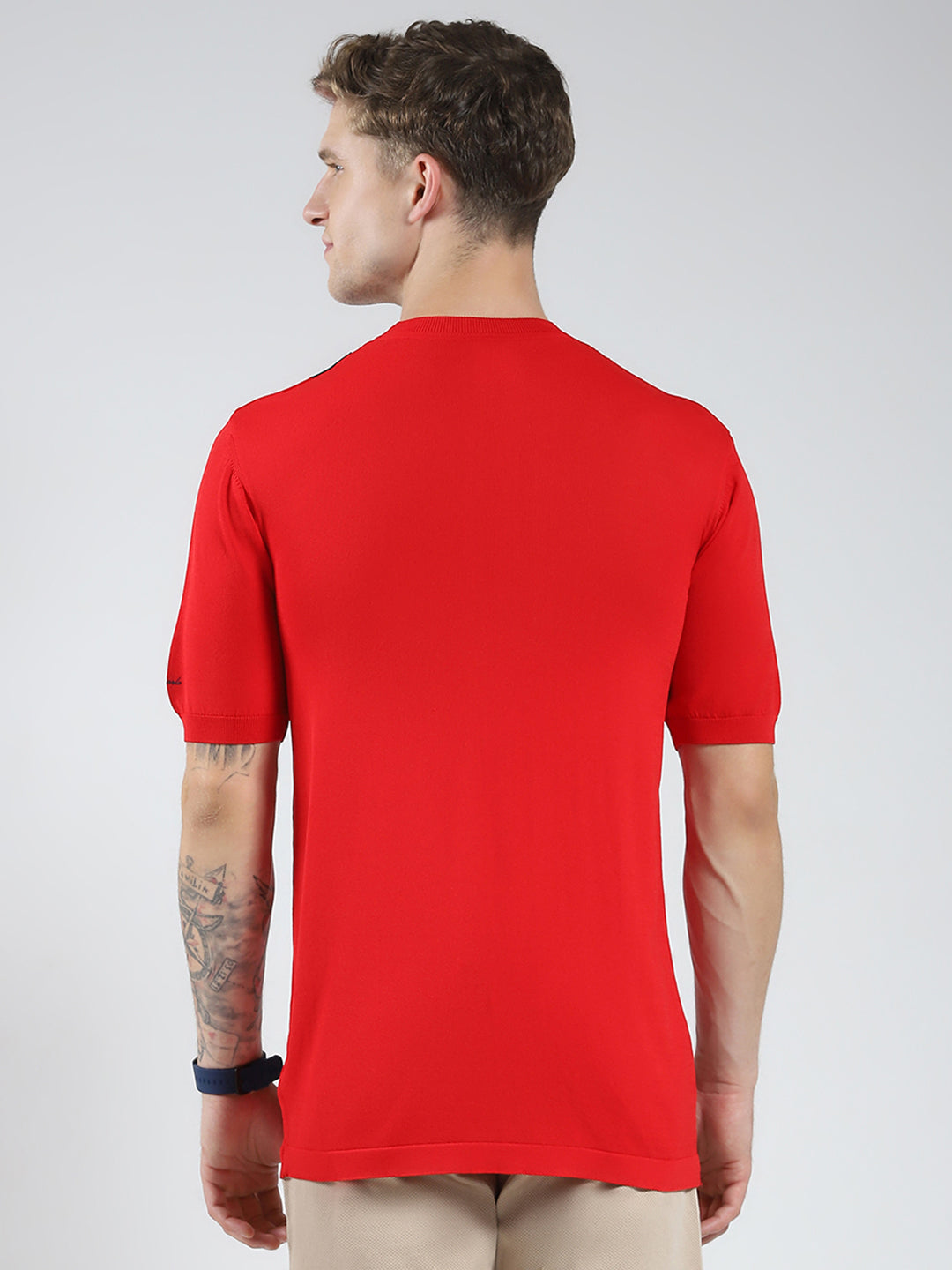 Men Red Stripe Round Neck Half Sleeve T-Shirt