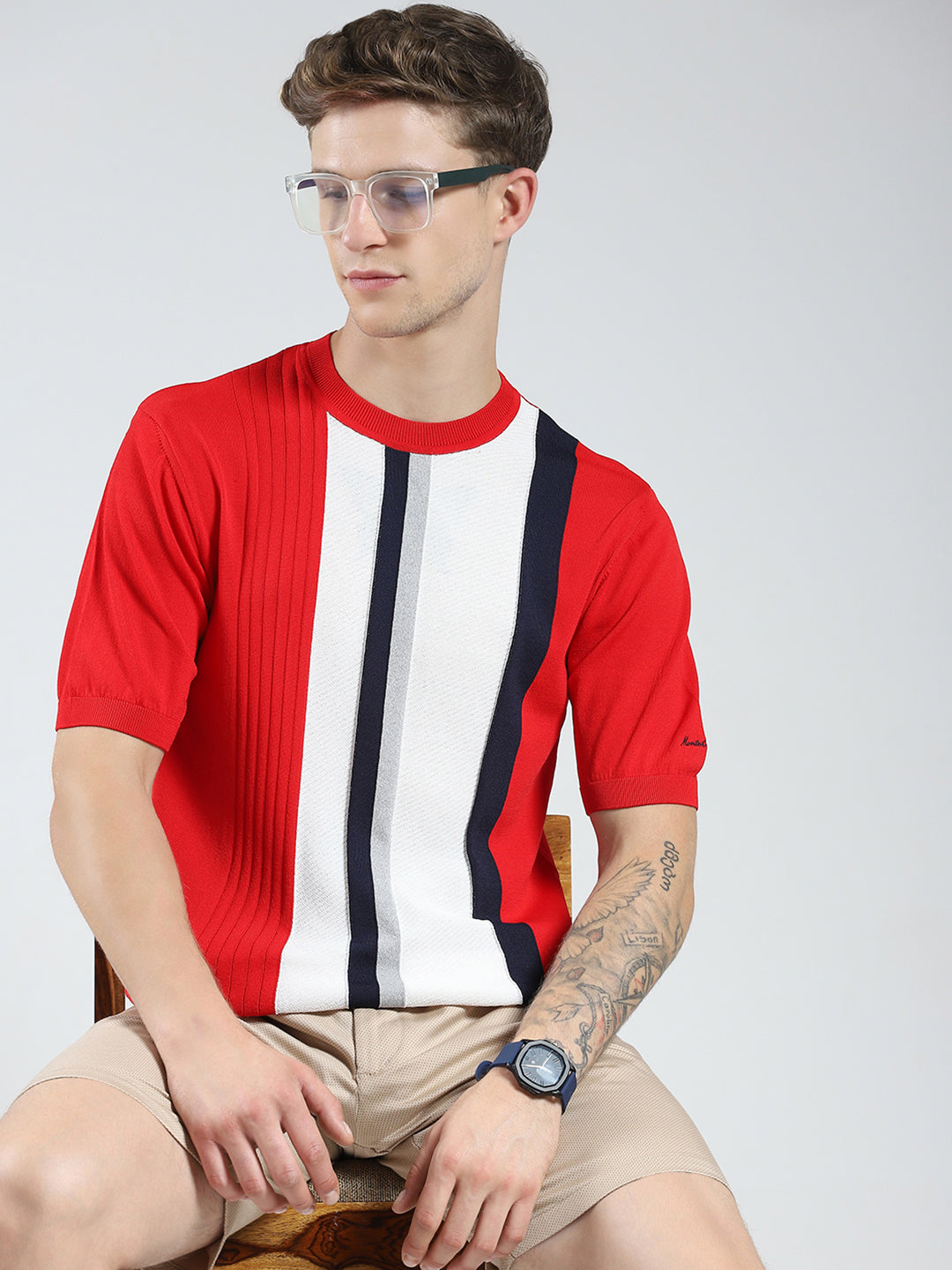 Men Red Stripe Round Neck Half Sleeve T-Shirt