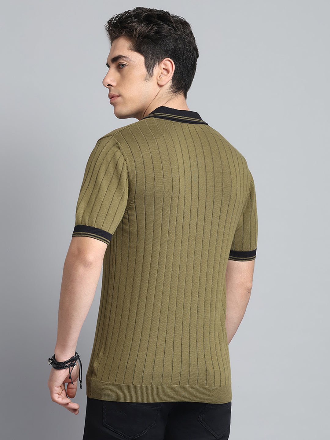 Men Olive Self Design Collar Half Sleeve T-Shirt
