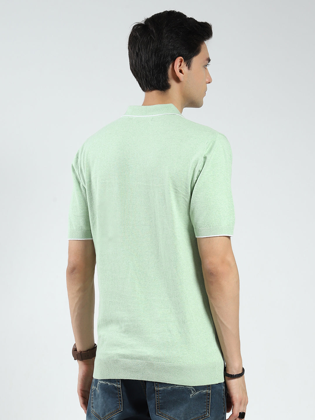 Men Green Solid Collar Half Sleeve T-Shirt