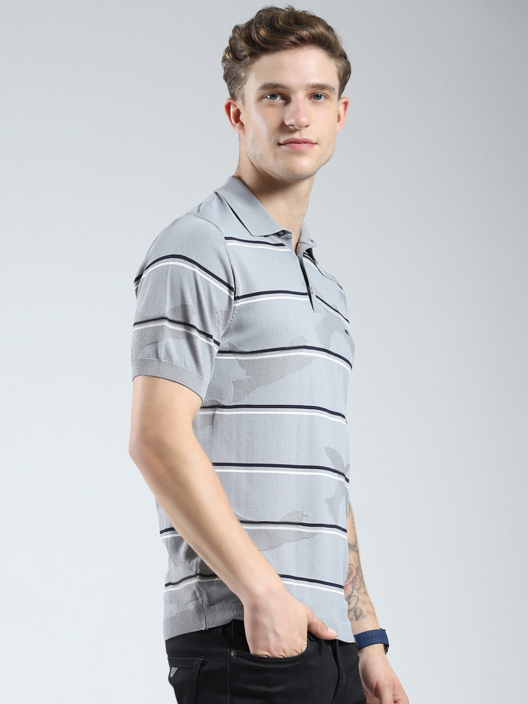 Men Grey Solid Collar Half Sleeve T-Shirt