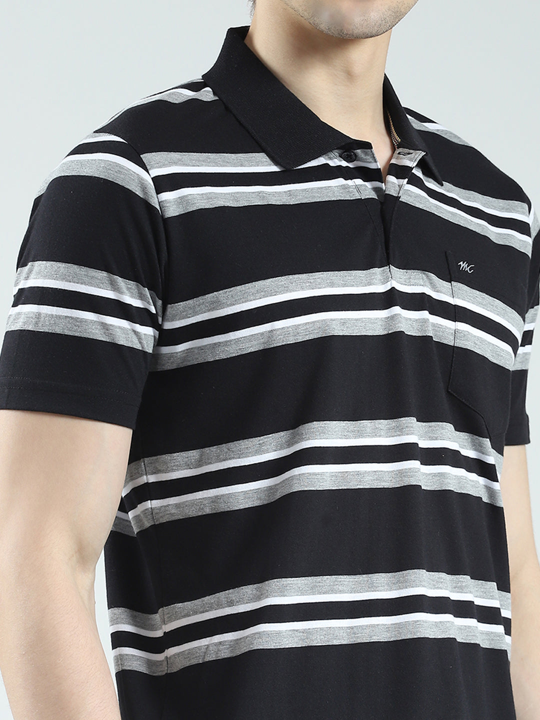 Men Black Stripe Collar Half Sleeve T-Shirt
