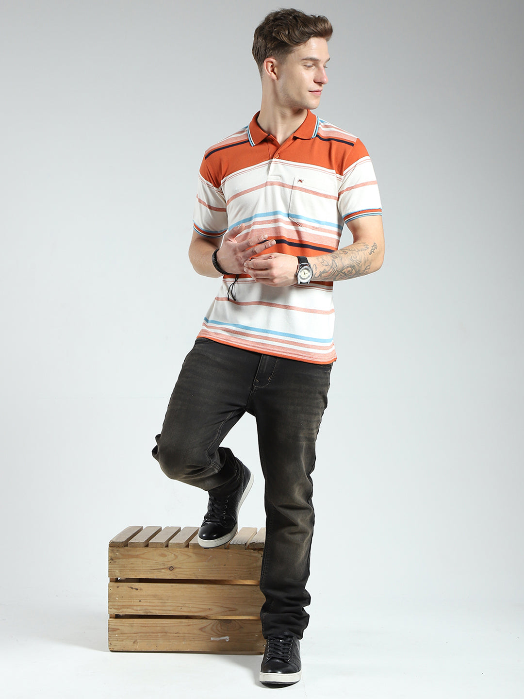 Men Rust Stripe Collar Half Sleeve T-Shirt