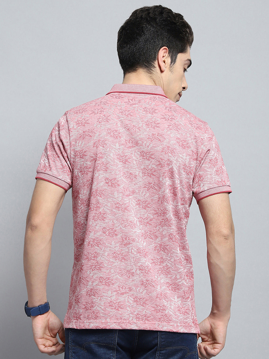 Men Magenta Stripe Collar Half Sleeve T-Shirt