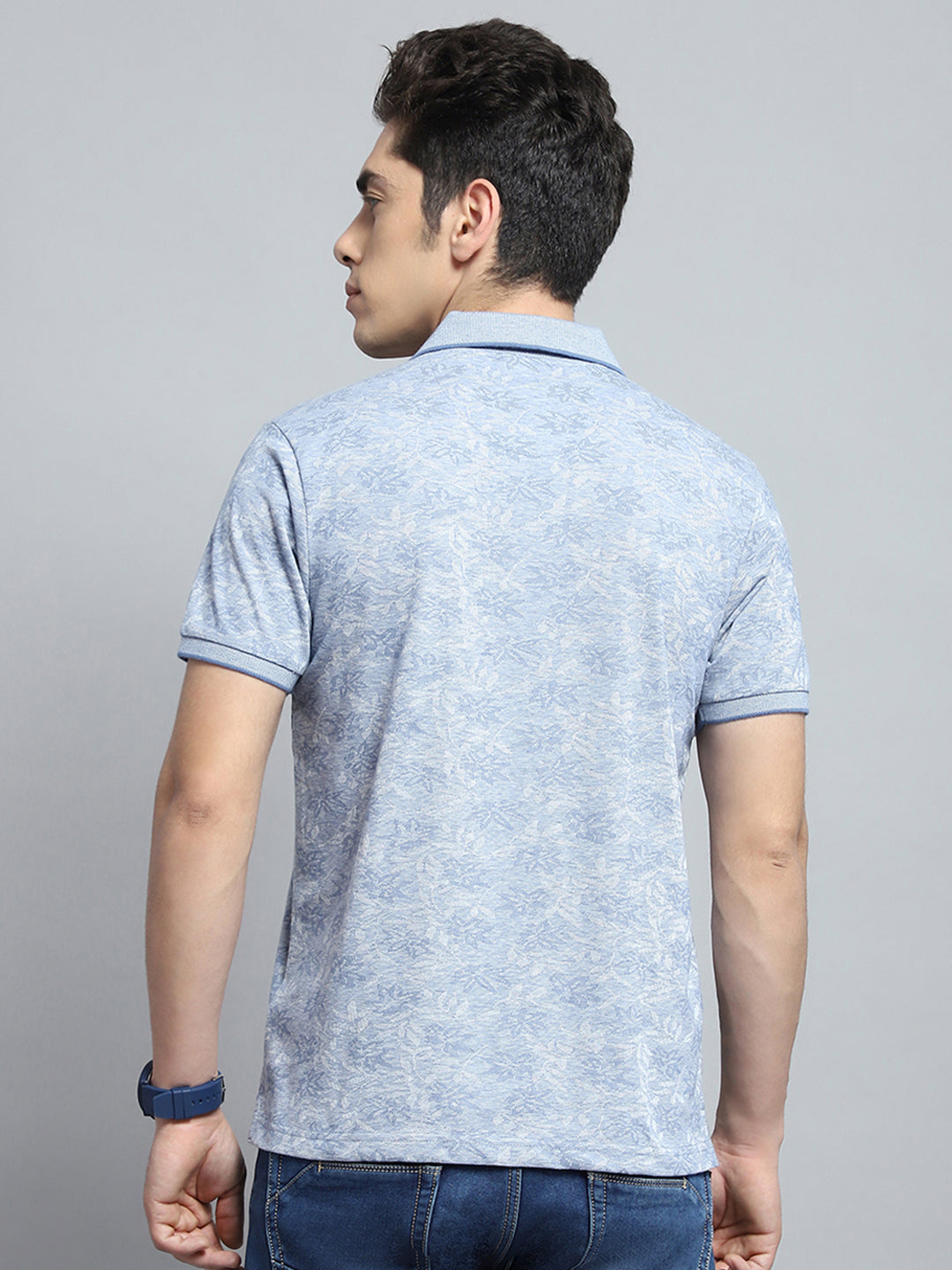 Men Blue Stripe Collar Half Sleeve T-Shirt