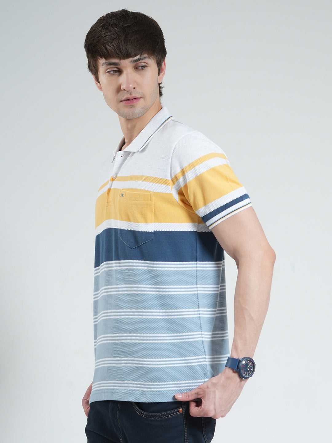 Men Yellow Stripe Collar Half Sleeve T-Shirt