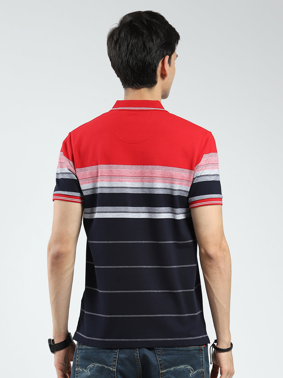 Men Red Stripe Collar Half Sleeve T-Shirt
