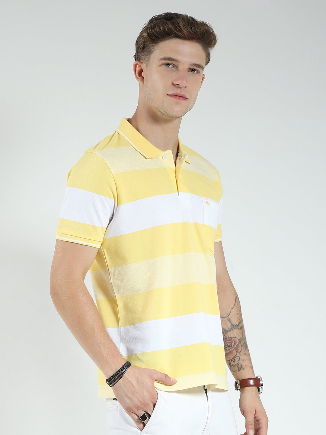 Men Yellow Stripe Collar Half Sleeve T-Shirt