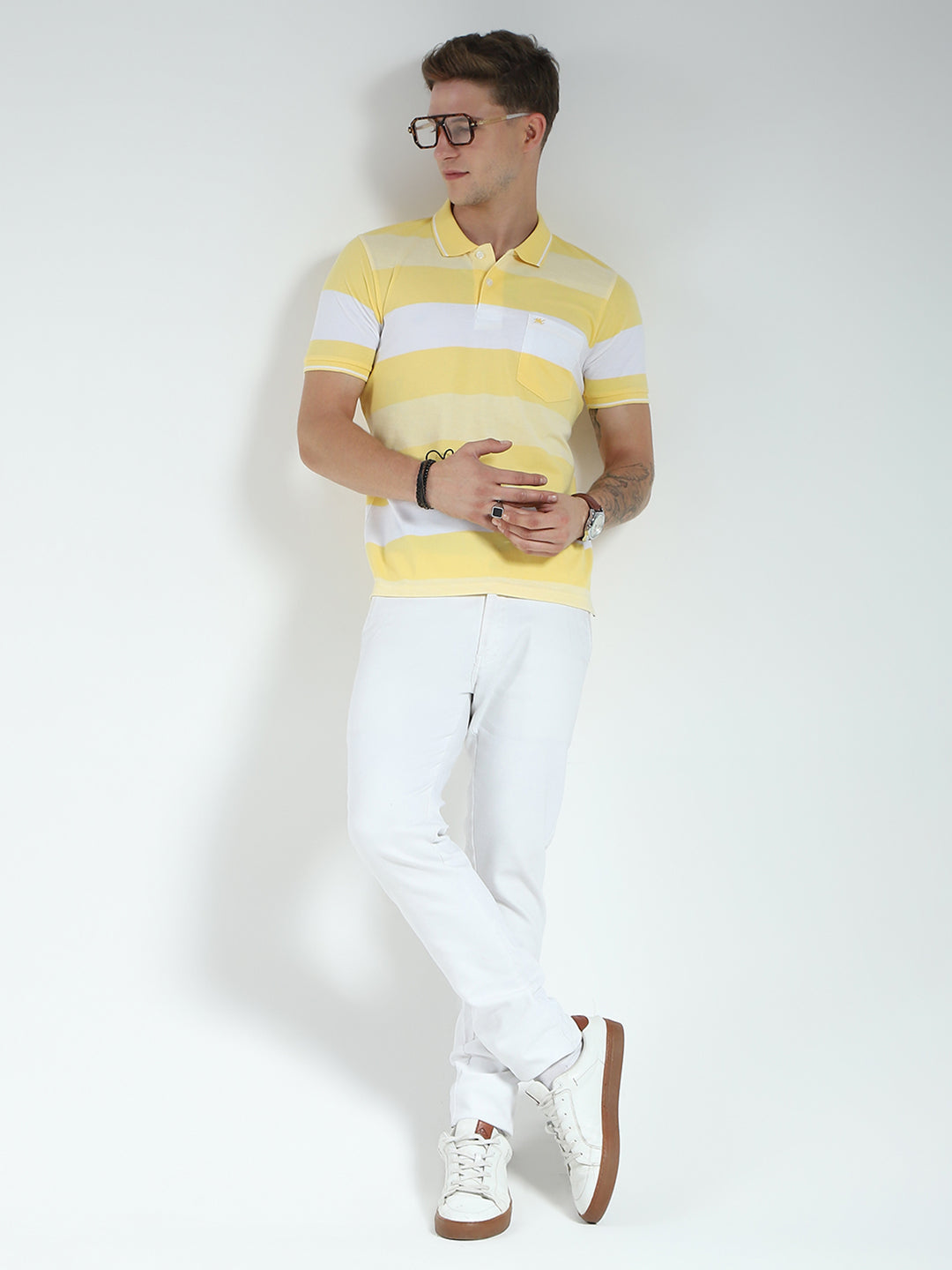 Men Yellow Stripe Collar Half Sleeve T-Shirt