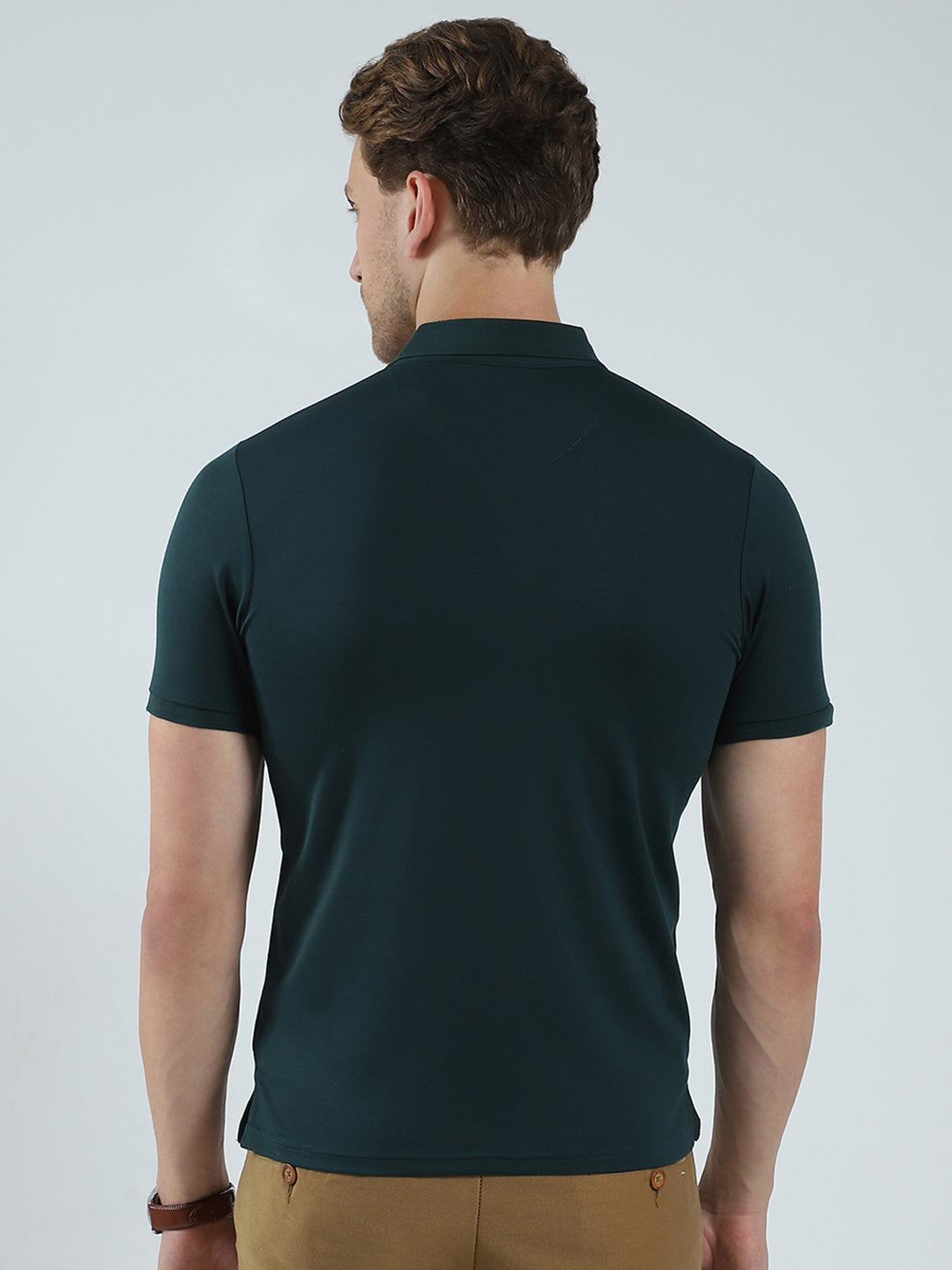 Men Green Solid Collar Half Sleeve T-Shirt