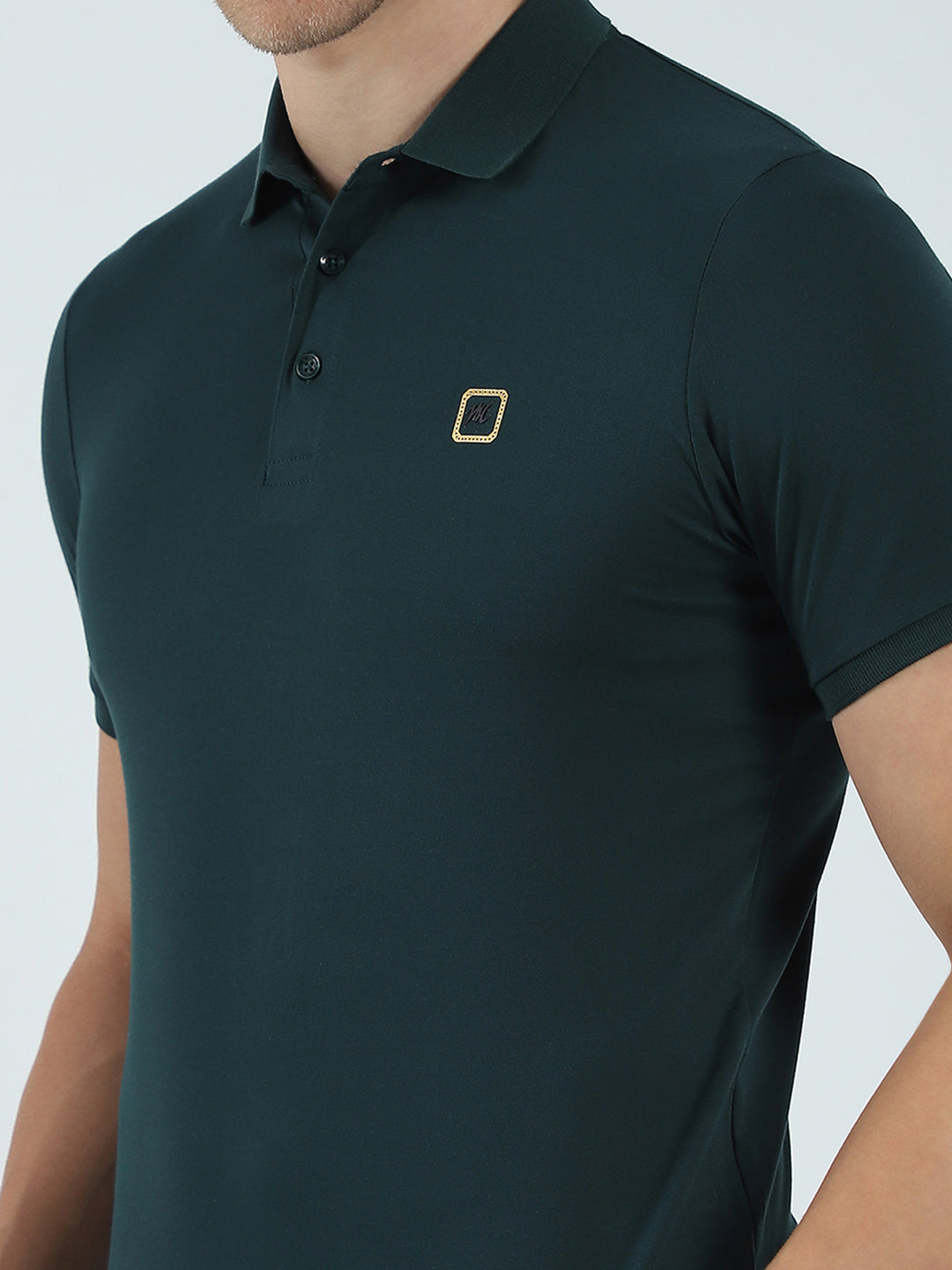 Men Green Solid Collar Half Sleeve T-Shirt