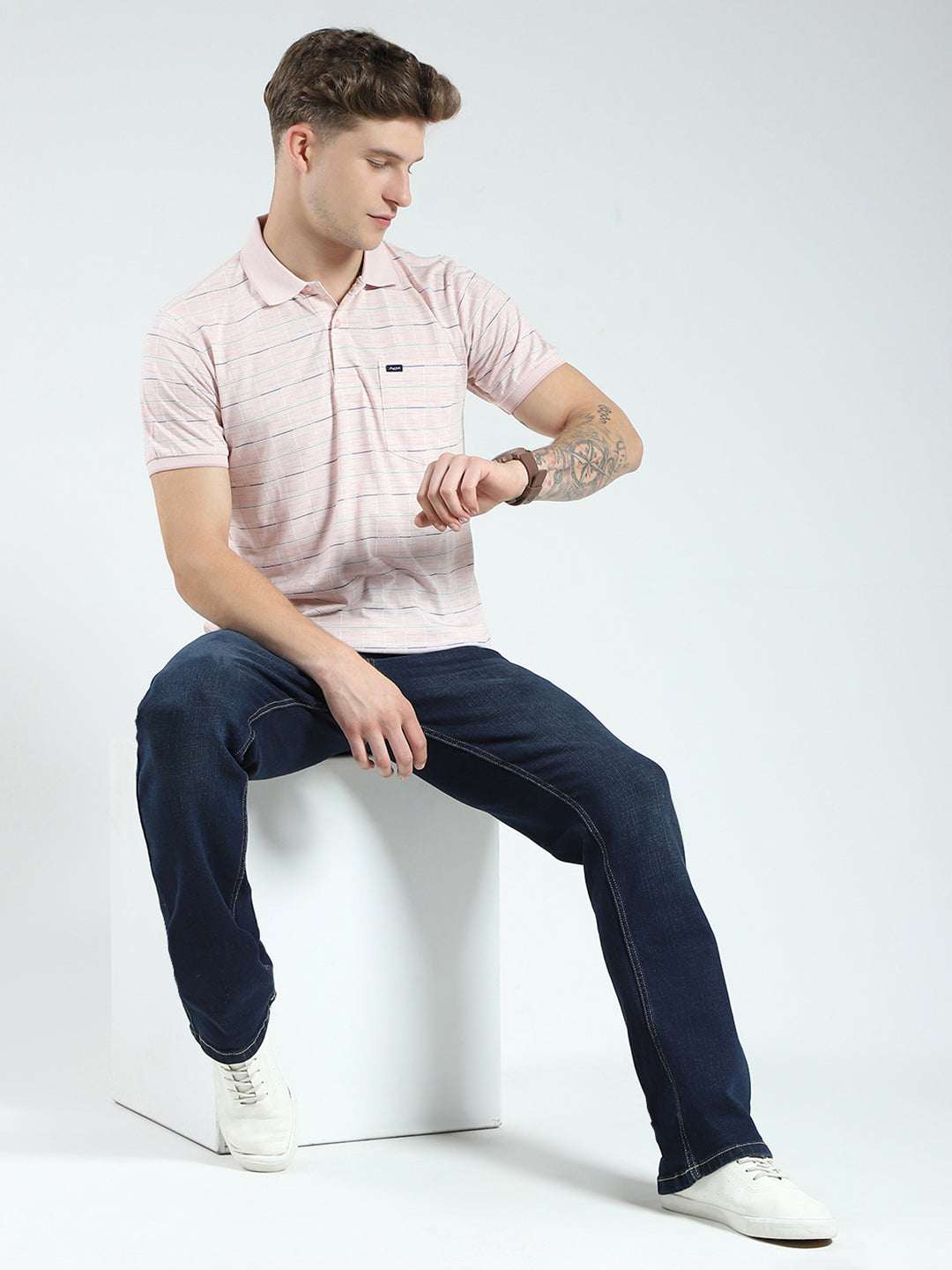 Men Pink Stripe Collar Half Sleeve T-Shirt