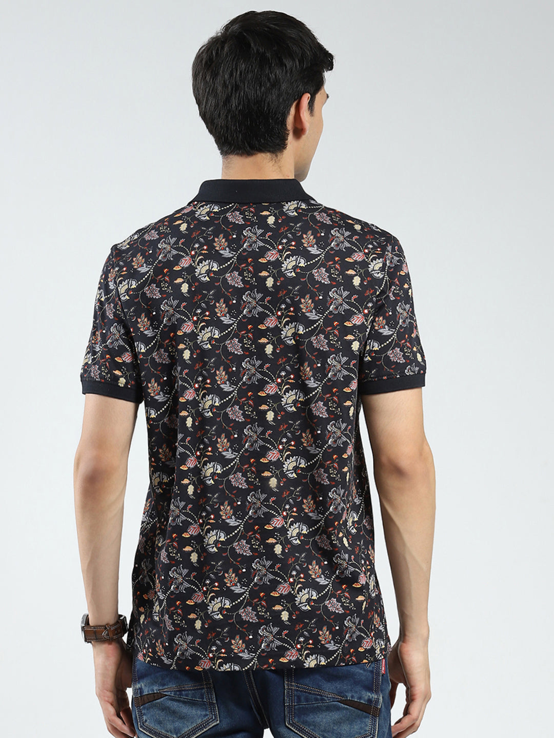 Men Black Printed Collar Half Sleeve T-Shirt