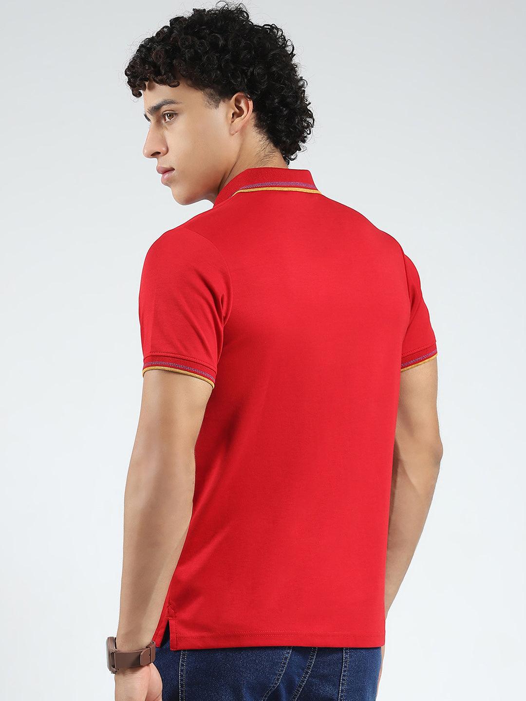 Men Red Solid Collar Half Sleeve T-Shirt