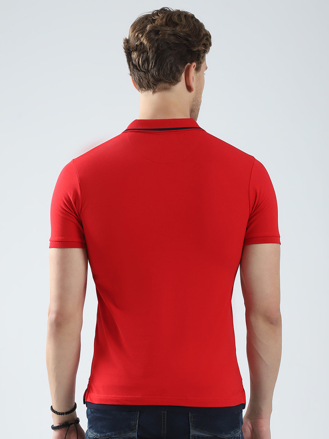 Men Red Solid Collar Half Sleeve T-Shirt