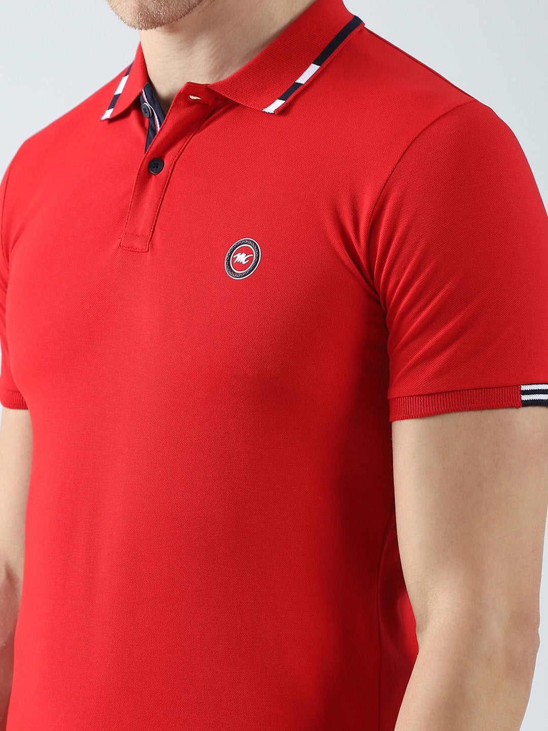 Men Red Solid Collar Half Sleeve T-Shirt