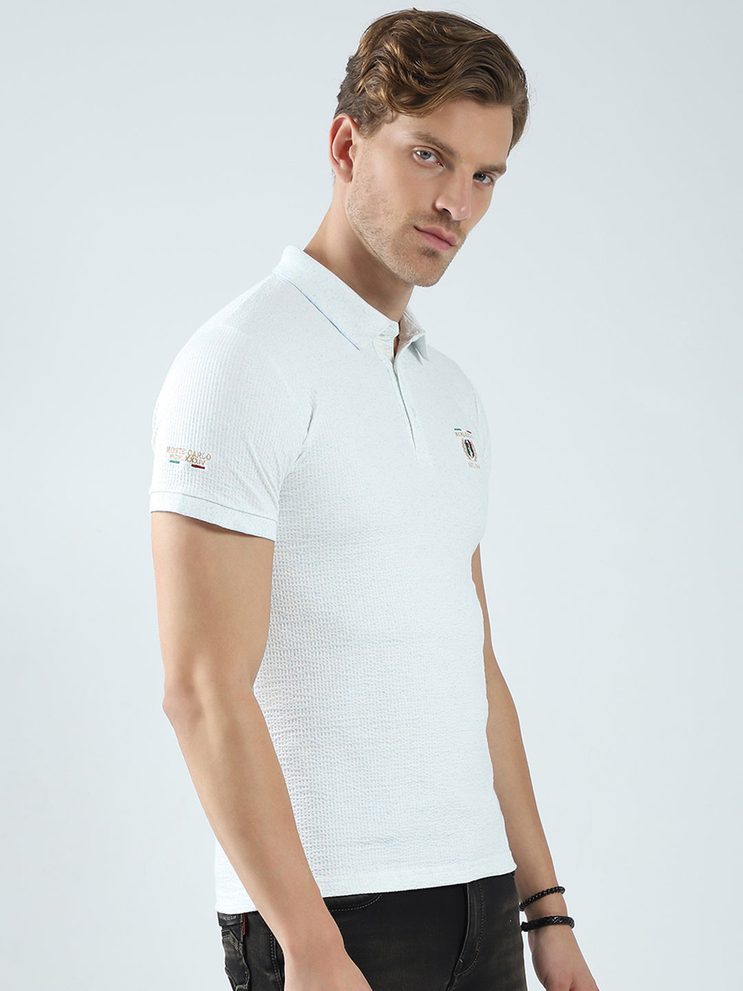 Men White Solid Collar Half Sleeve T-Shirt
