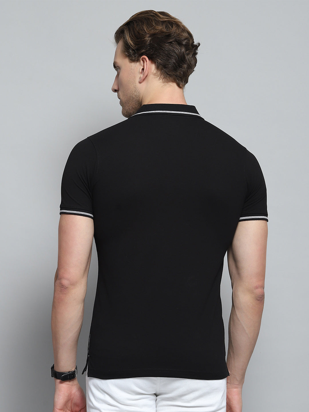 Men Black Solid Collar Half Sleeve T-Shirt