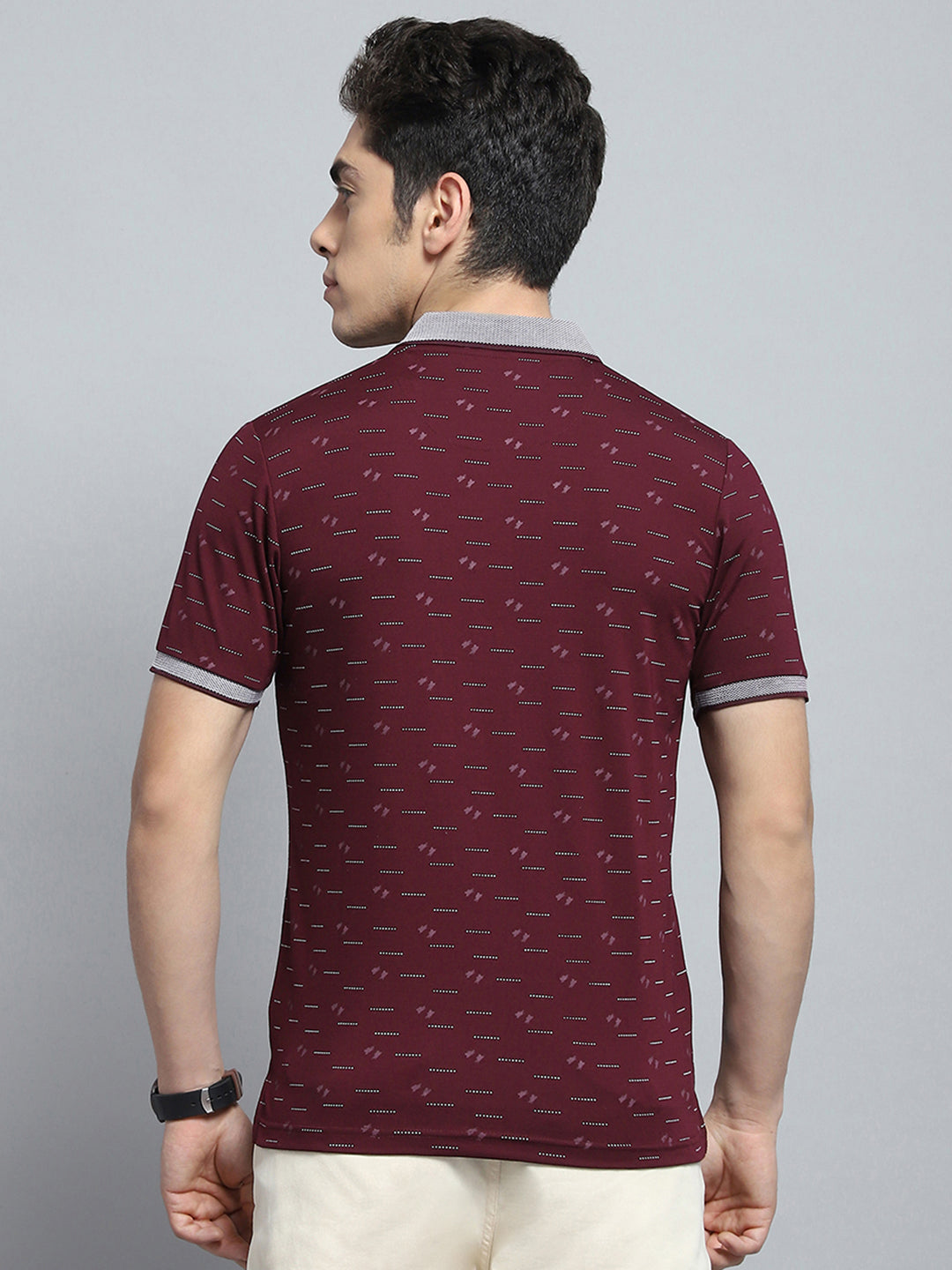 Men Maroon Printed Collar Half Sleeve T-Shirt