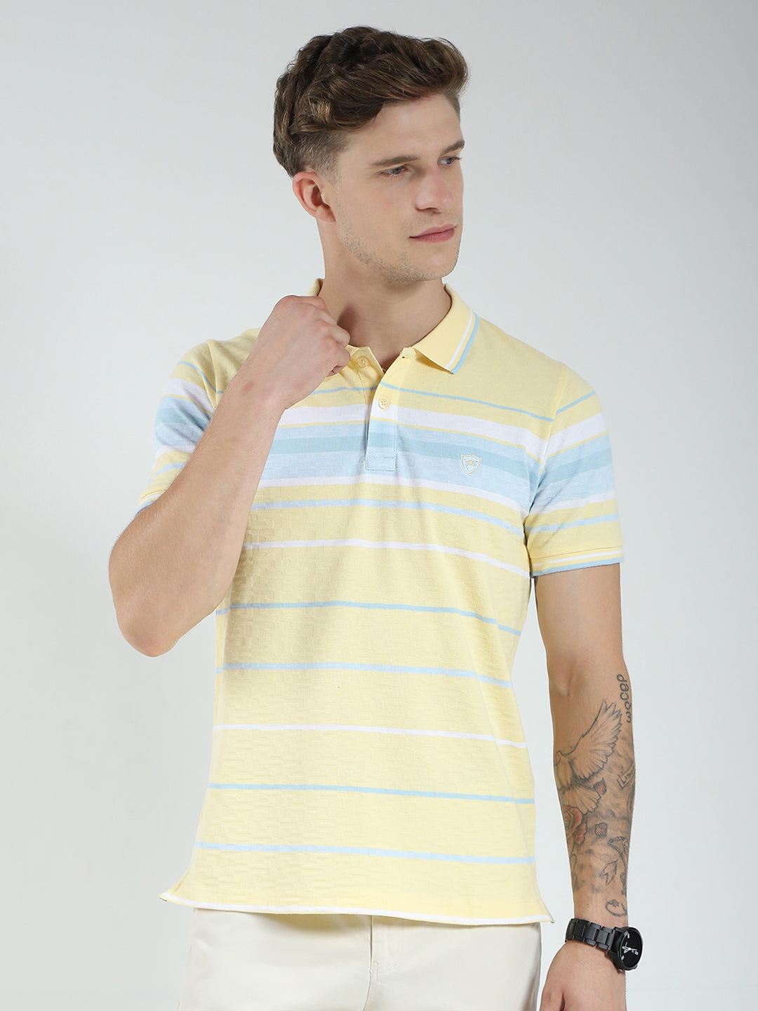 Men Yellow Stripe Collar Half Sleeve T-Shirt