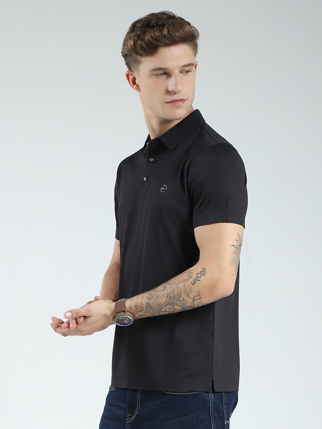 Men Black Solid Collar Half Sleeve T-Shirt
