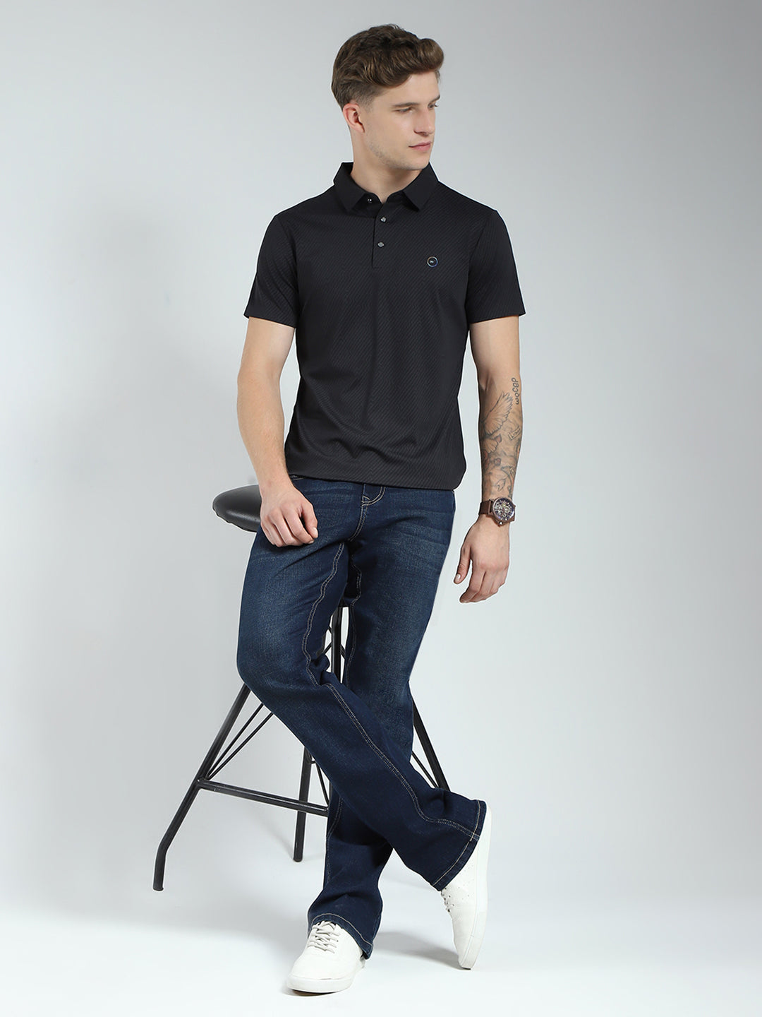 Men Black Solid Collar Half Sleeve T-Shirt