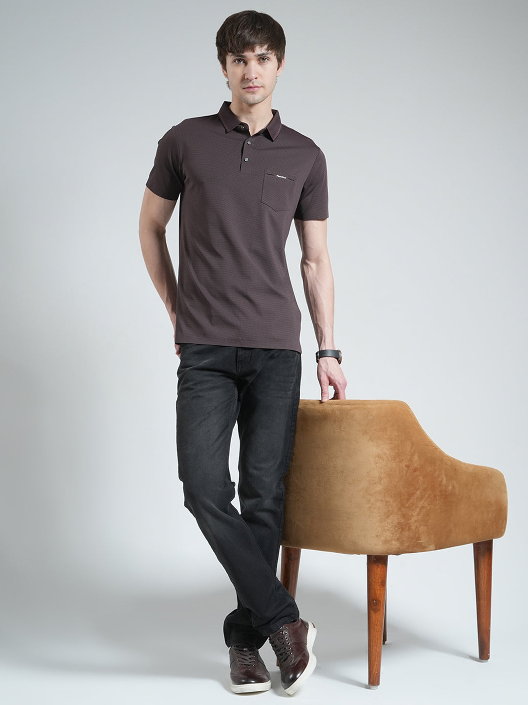 Men Brown Solid Collar Half Sleeve T-Shirt