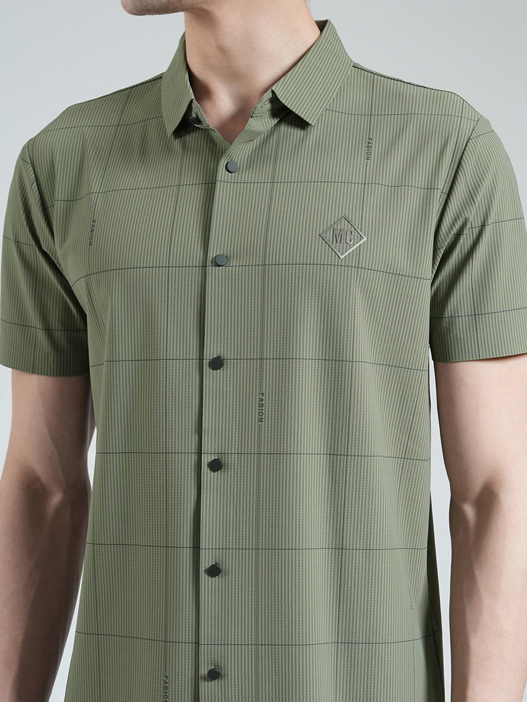 Men Green Printed Collar Half Sleeve Shirt
