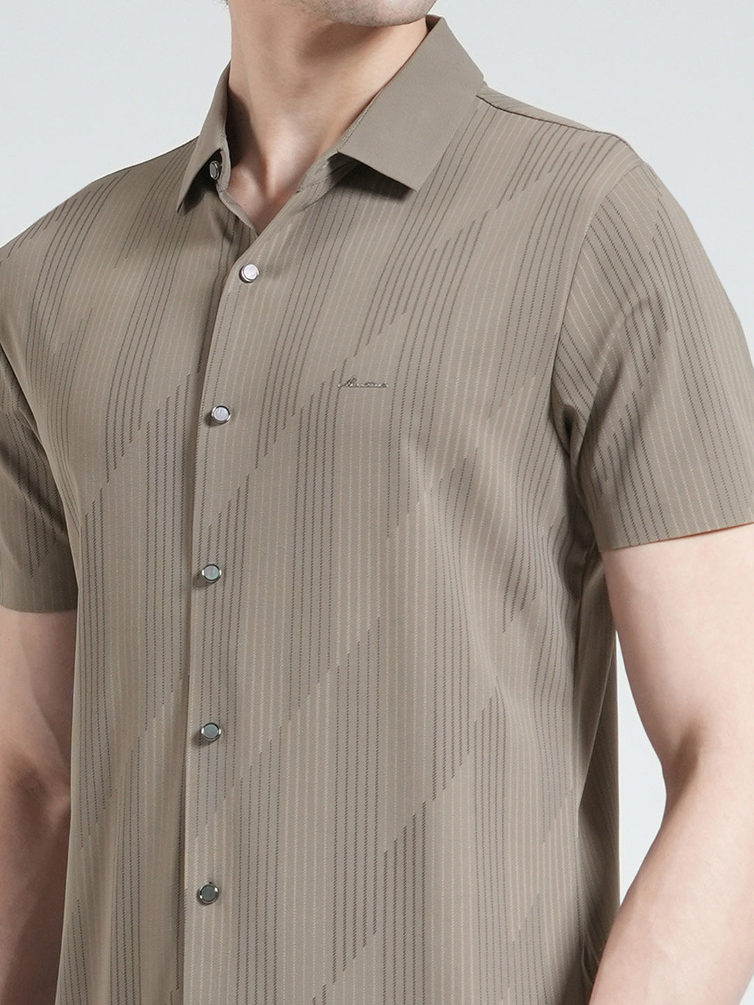 Men Brown Printed Collar Half Sleeve Shirt