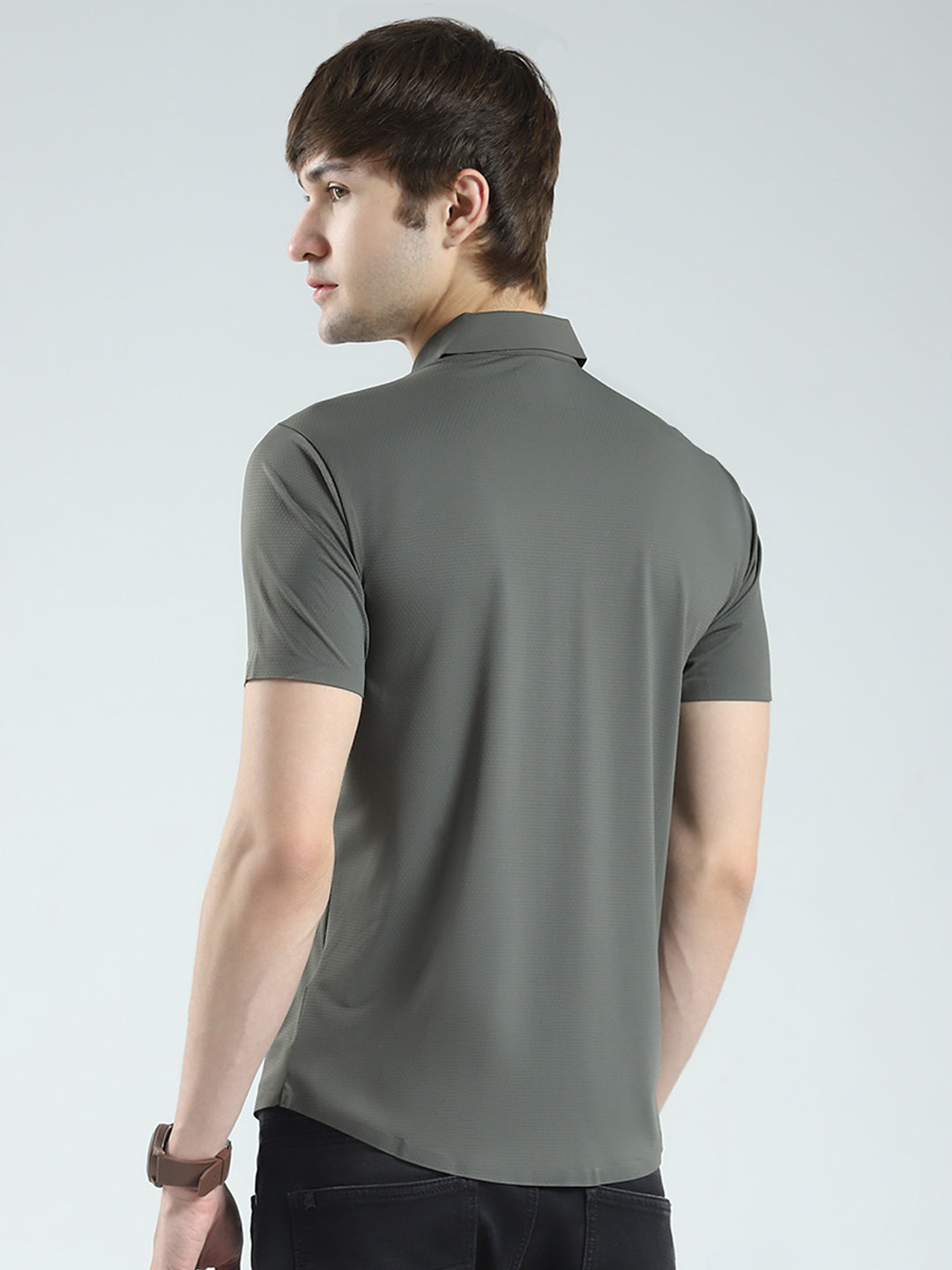 Men Olive Solid Collar Half Sleeve Shirt