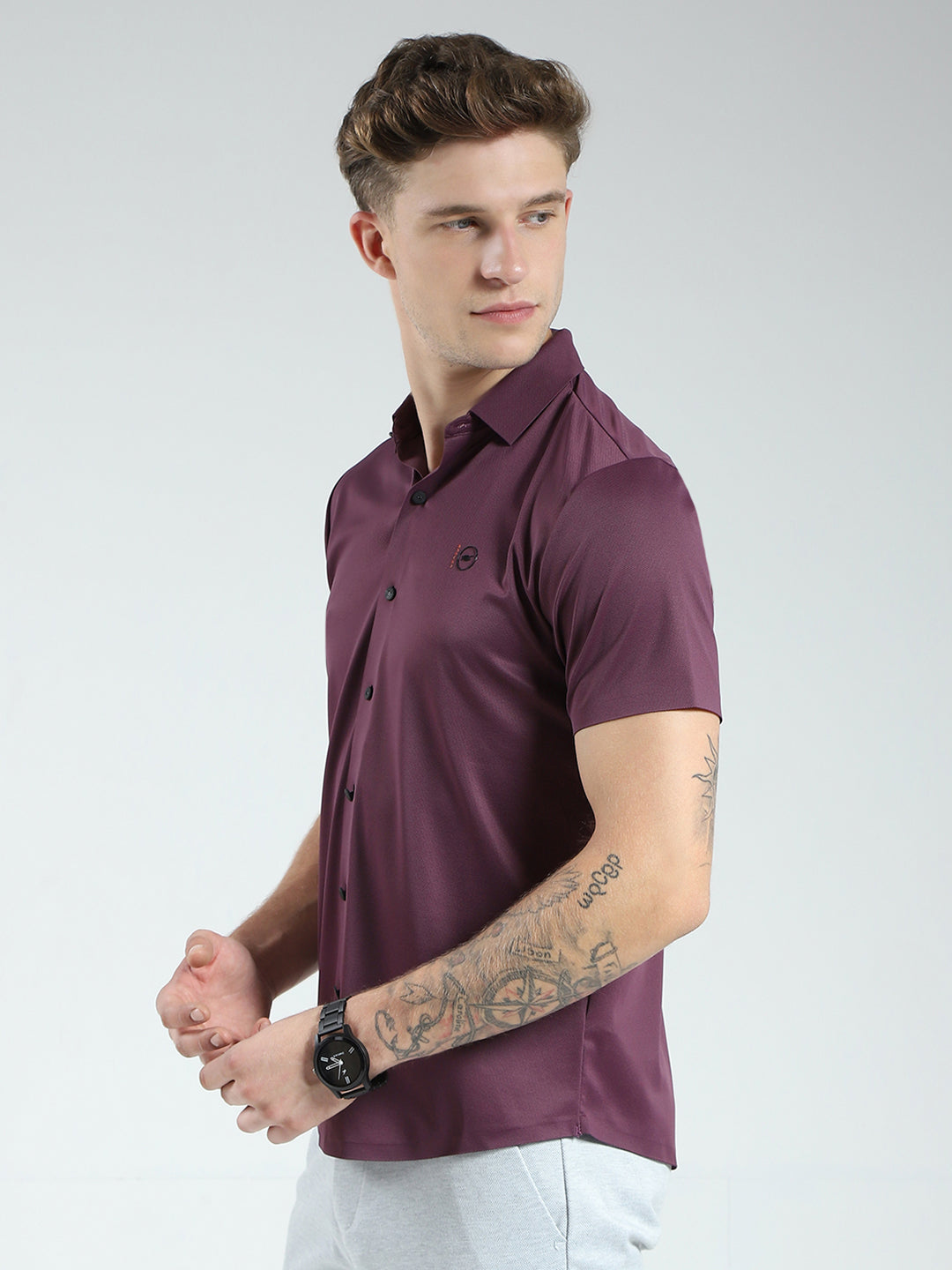 Men Maroon Solid Collar Half Sleeve Shirt