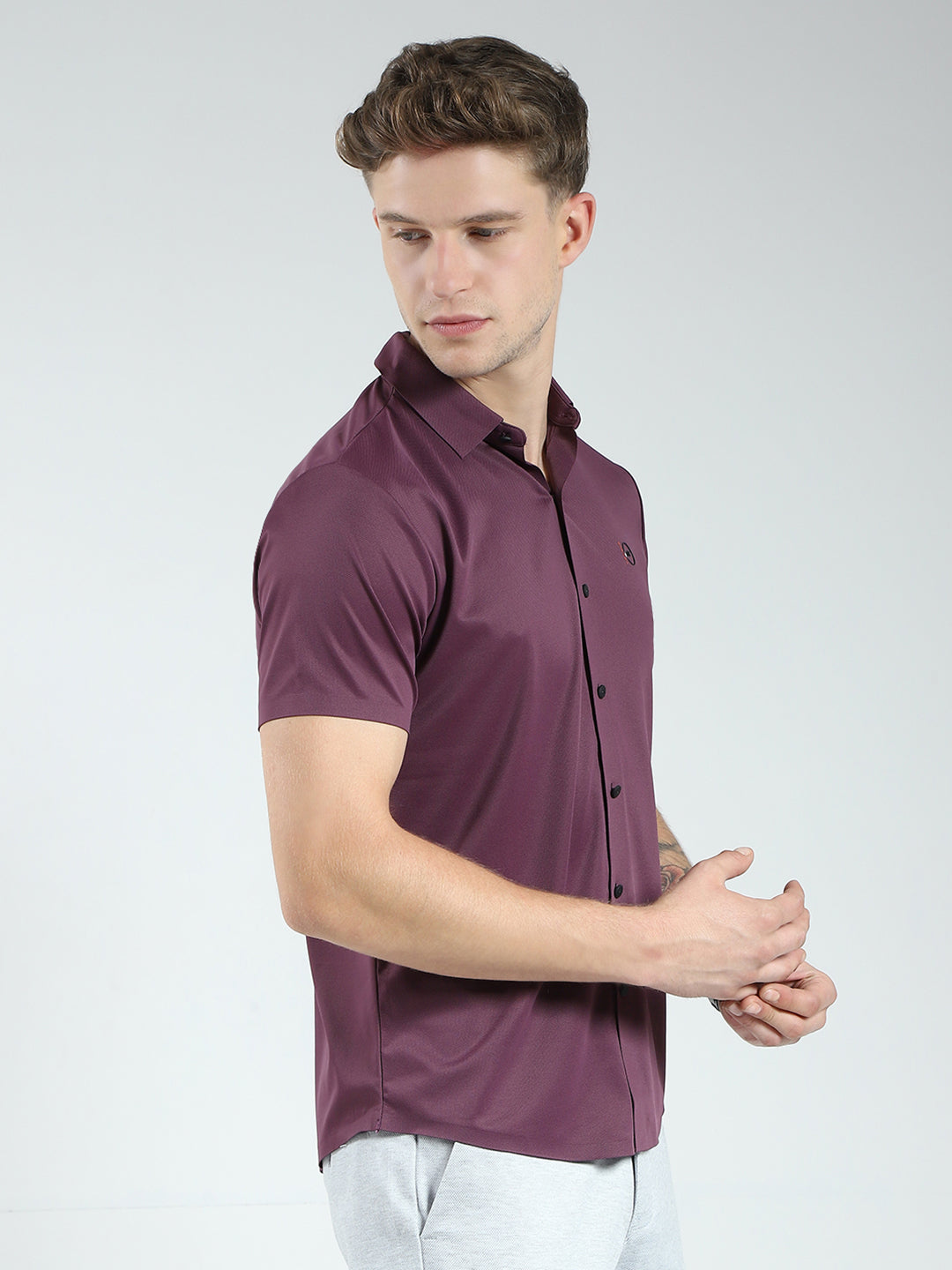 Men Maroon Solid Collar Half Sleeve Shirt