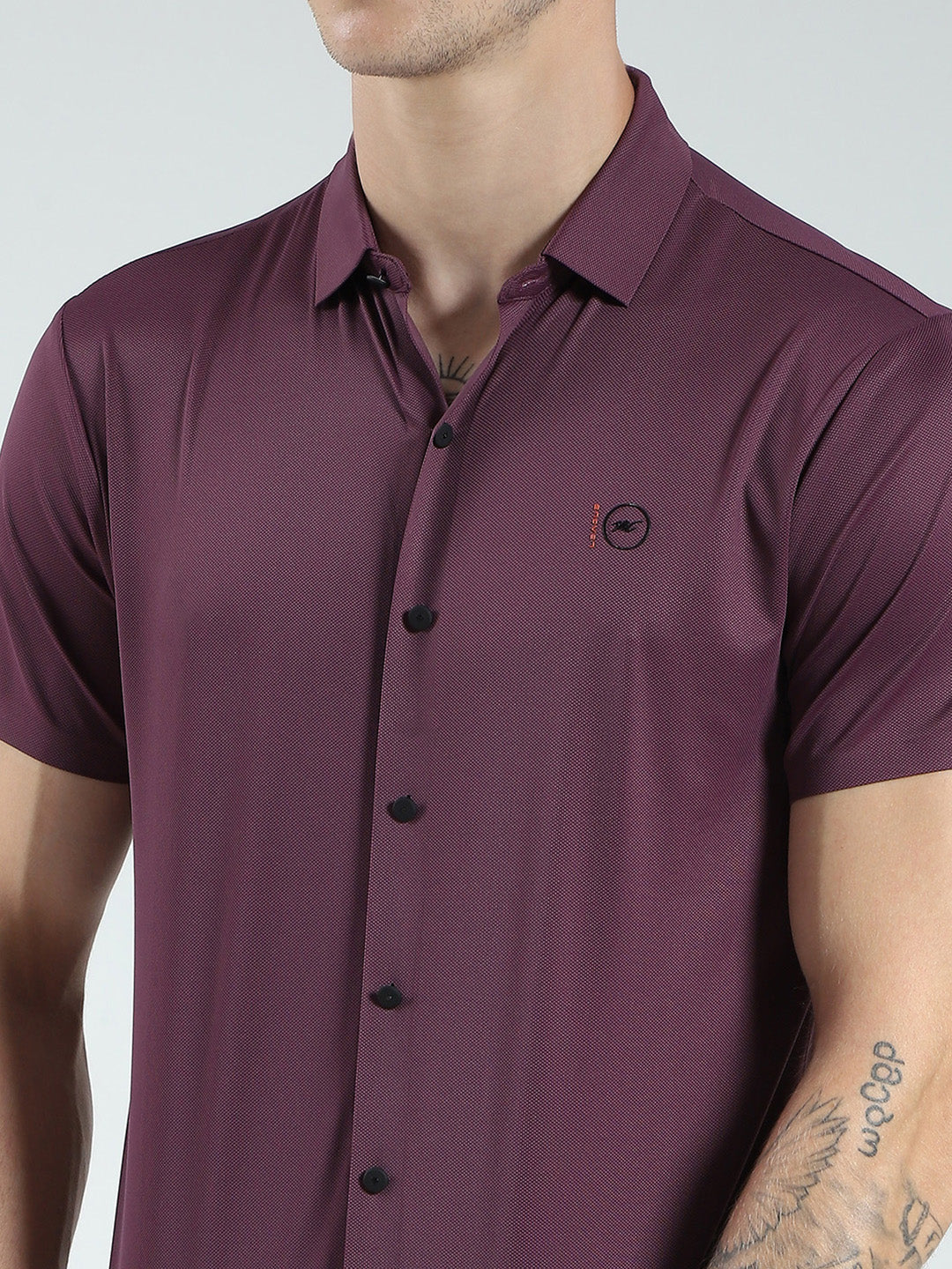 Men Maroon Solid Collar Half Sleeve Shirt