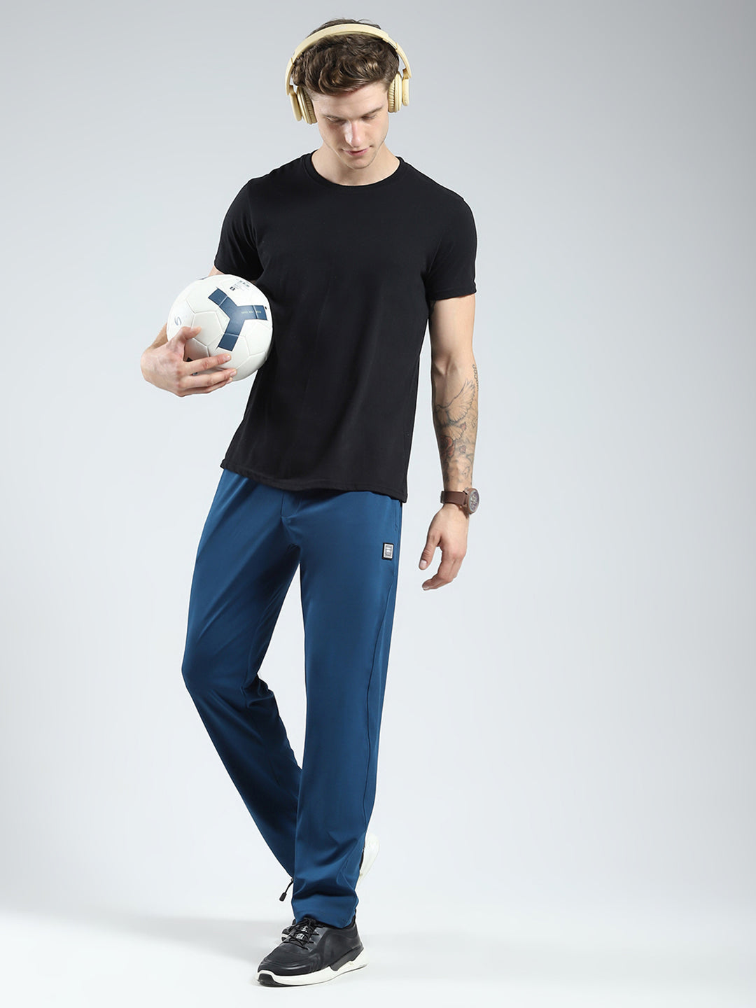 Men Blue Solid Regular Fit Lower