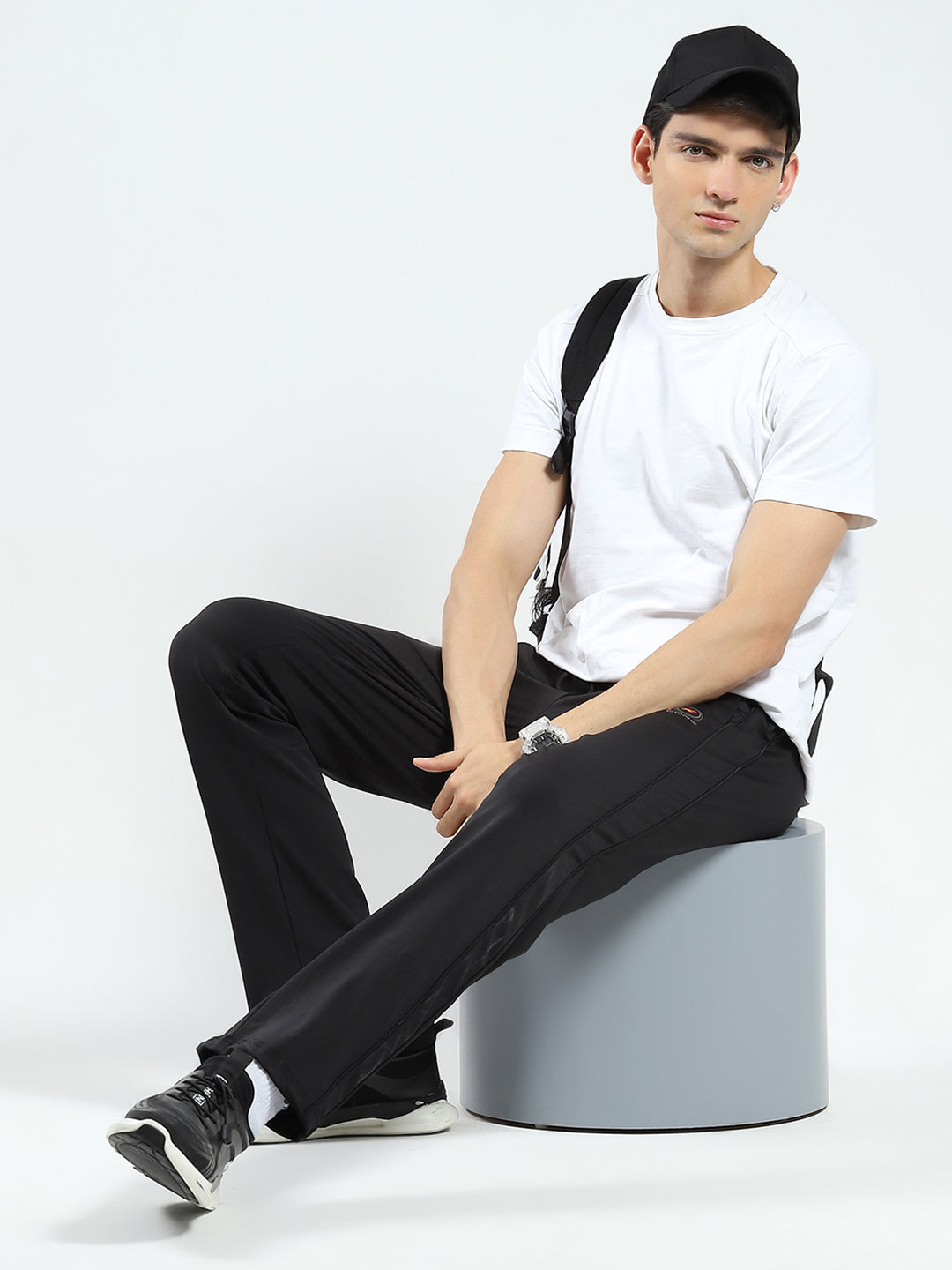 Men Black Solid Regular Fit Lower