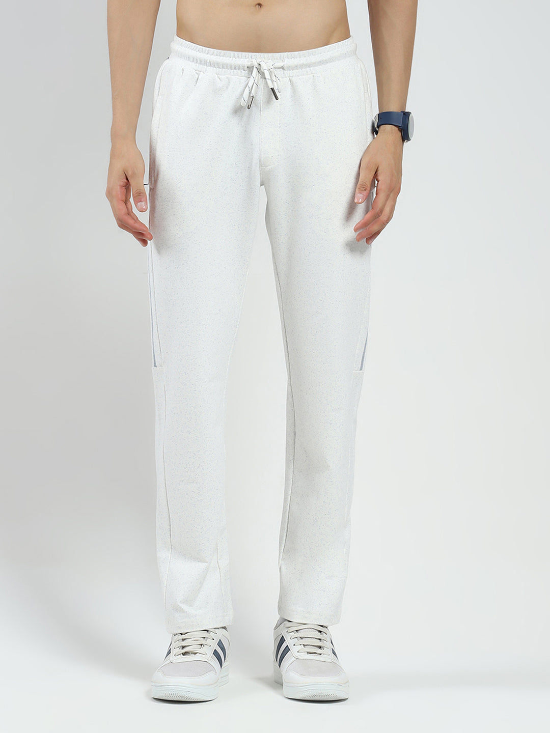 Men Off White & Blue Solid Regular Fit Lower