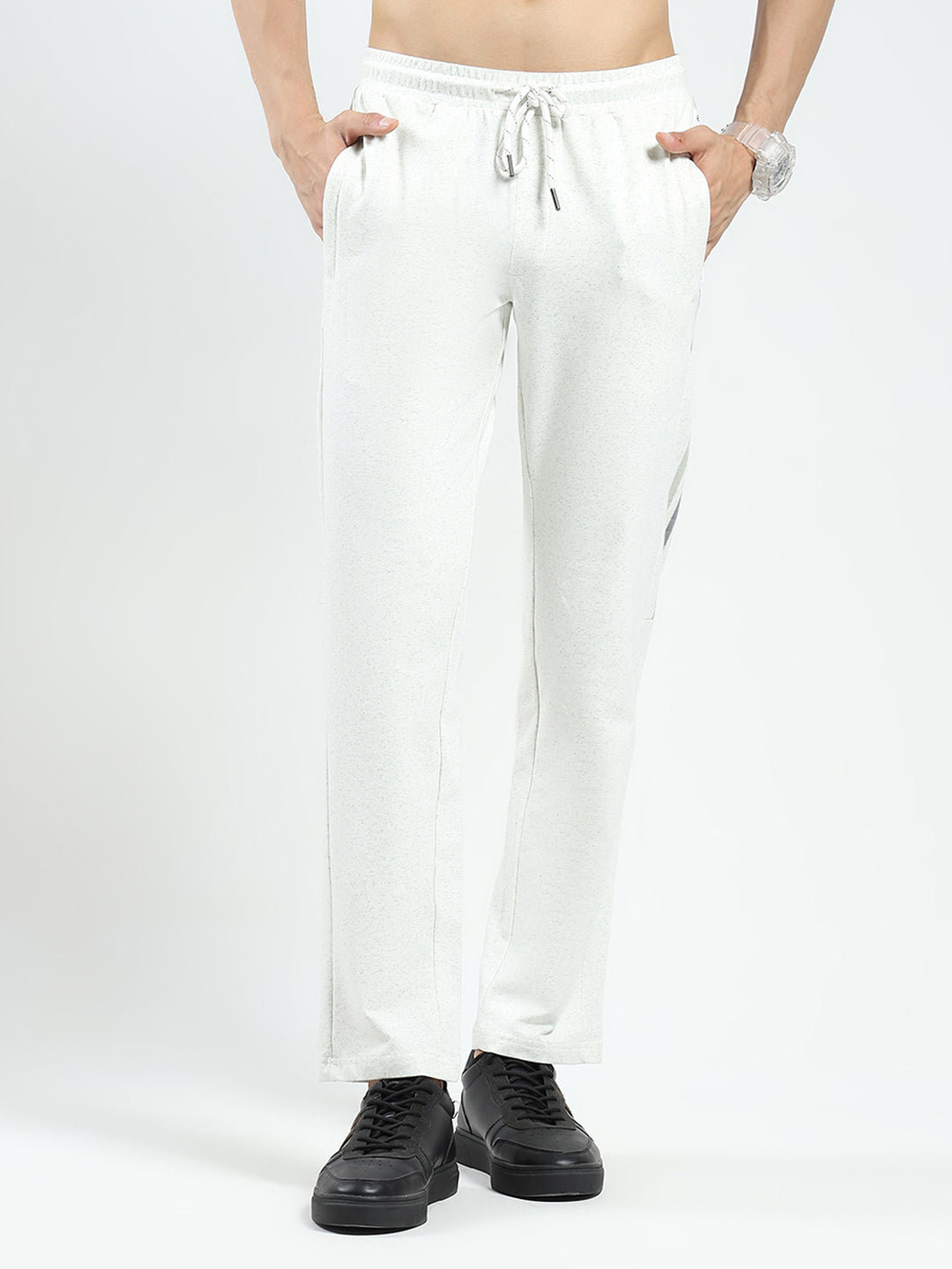 Men Off White & Green Solid Regular Fit Lower