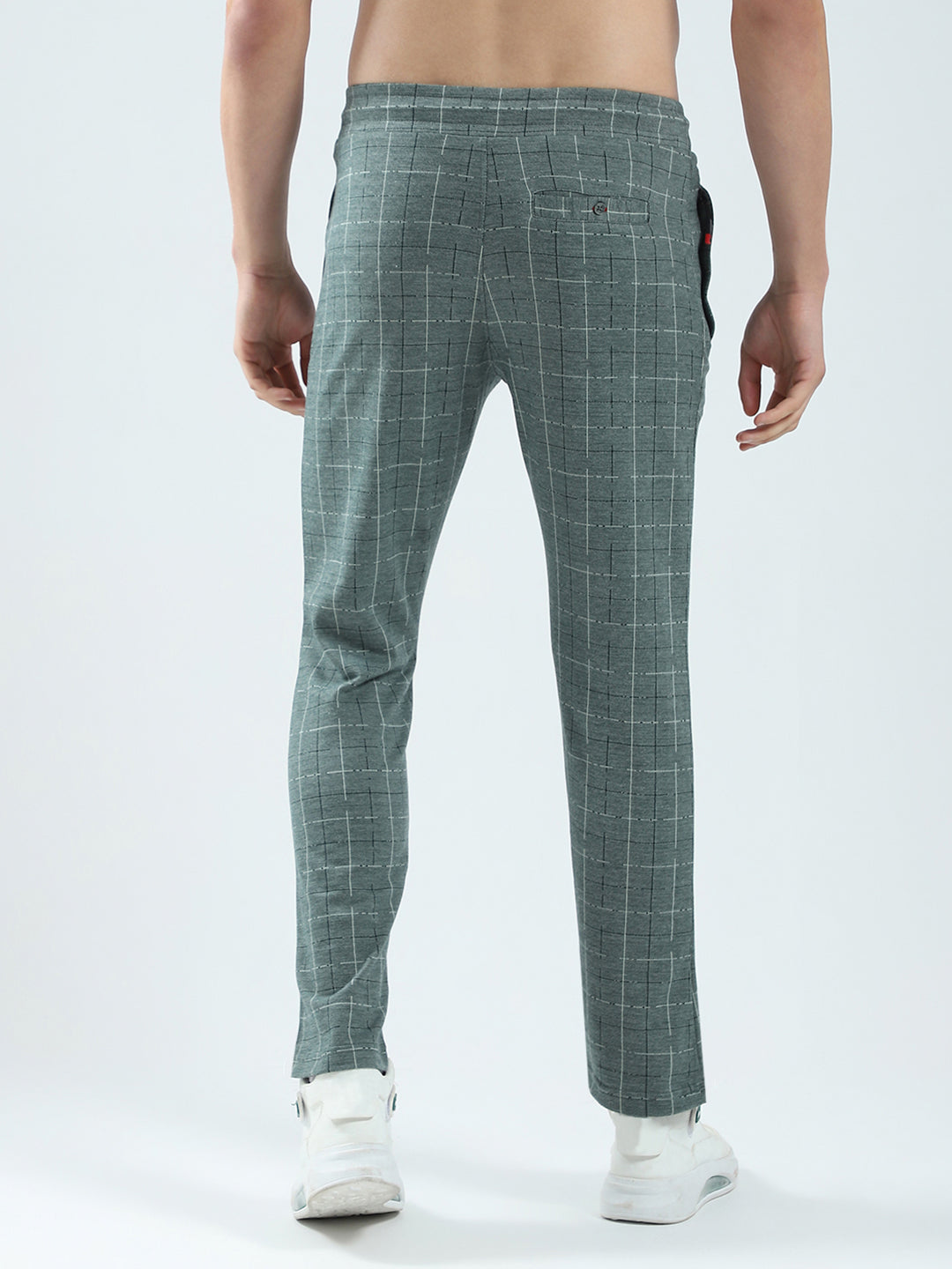 Men Green Solid Regular Fit Lower
