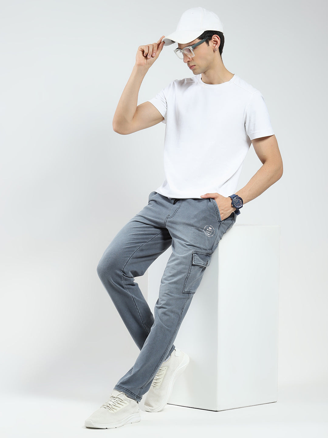 Men Grey Solid Regular Fit Lower