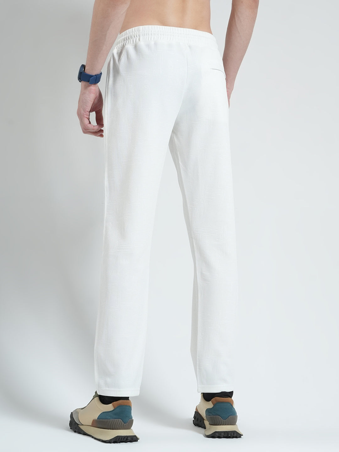 Men White Solid Regular Fit Lower