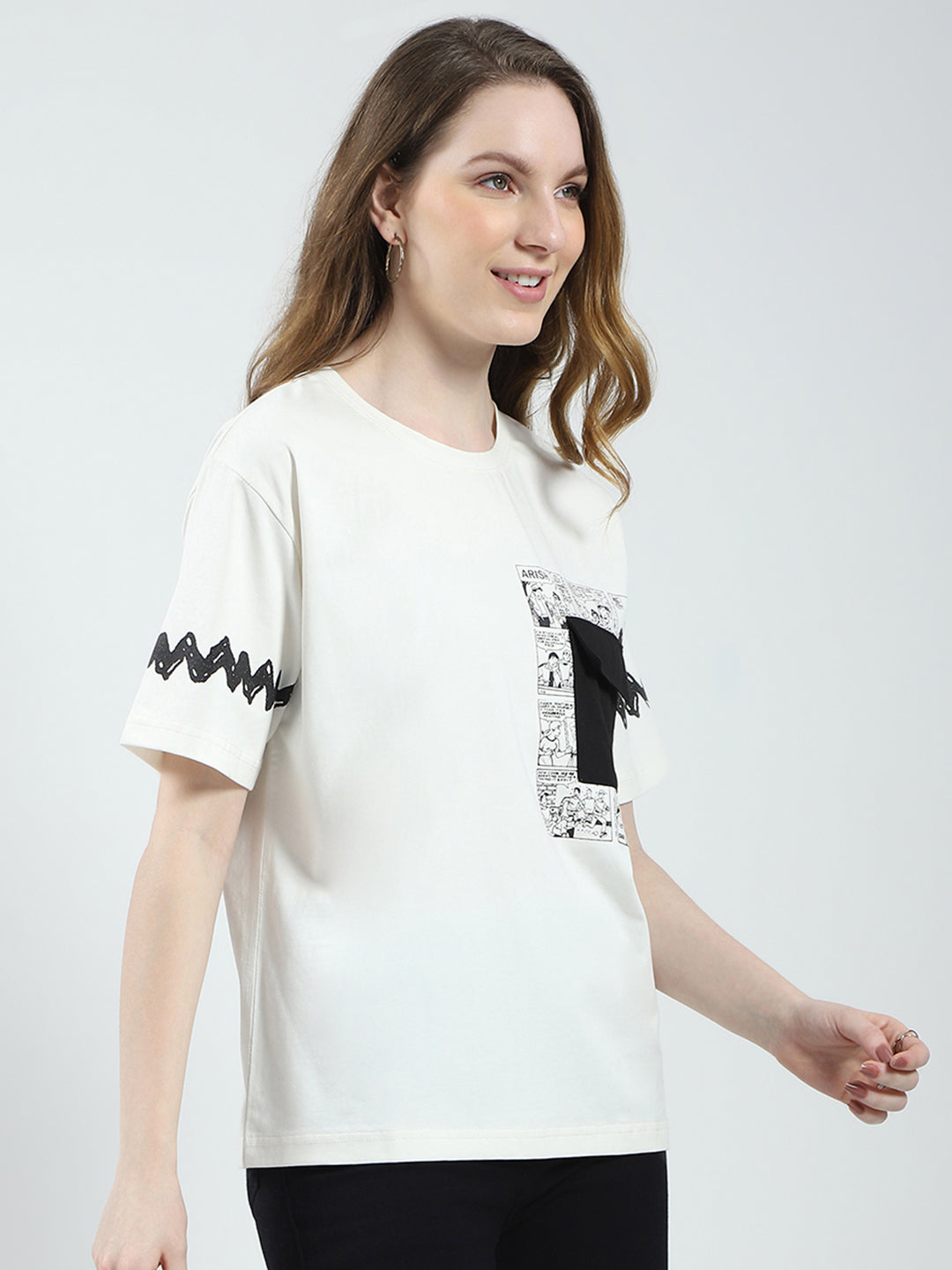 Women Off White Printed Round Neck Half Sleeve Top