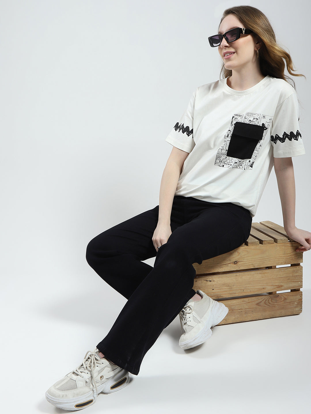 Women Off White Printed Round Neck Half Sleeve Top