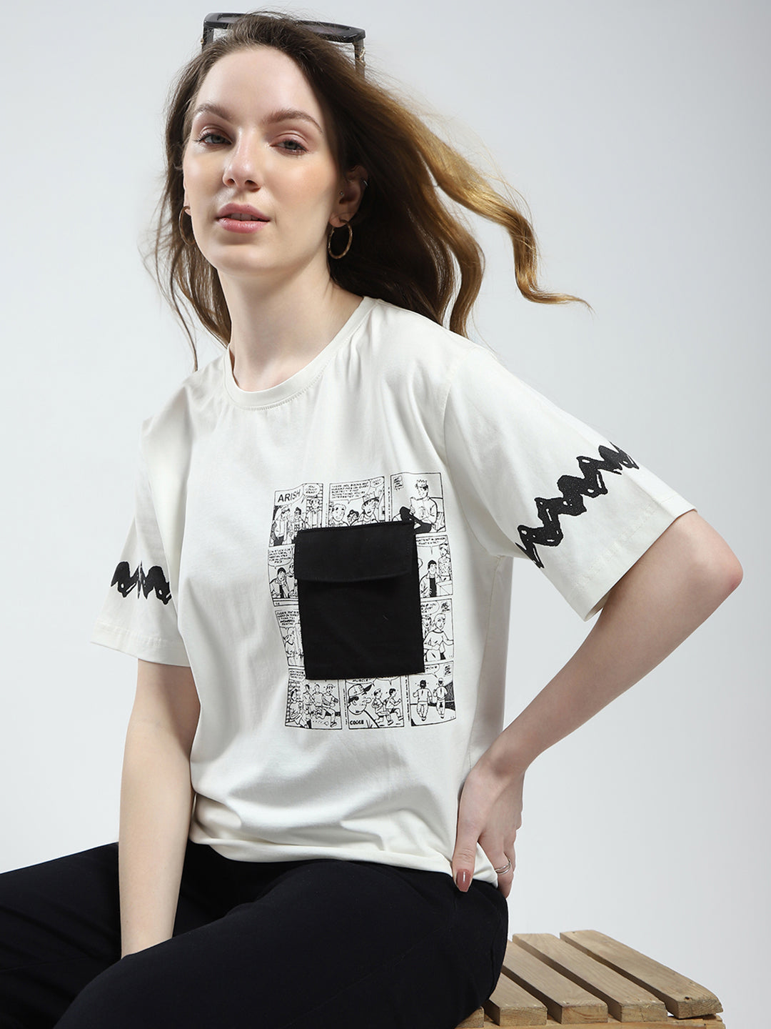 Women Off White Printed Round Neck Half Sleeve Top