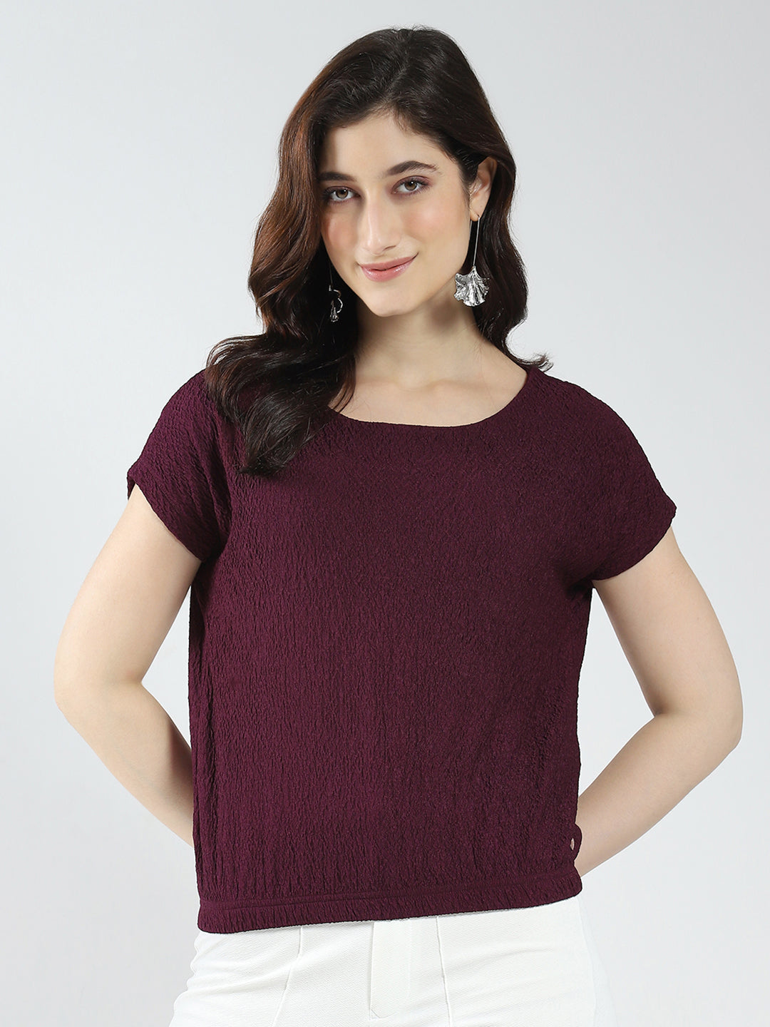 Women Burgundy Solid Round Neck Half Sleeve Top