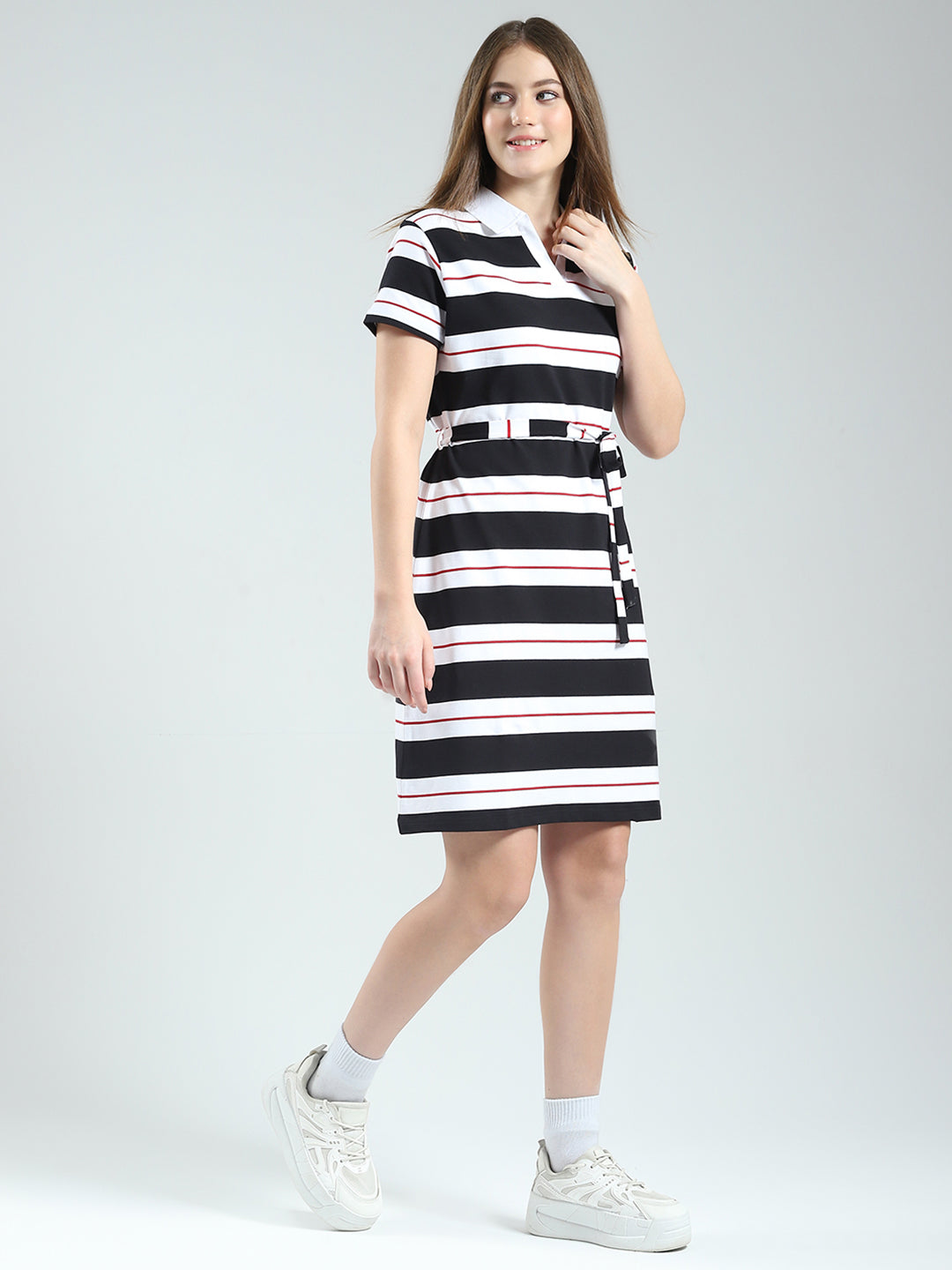 Women Black Stripe Collar Half Sleeve Dress