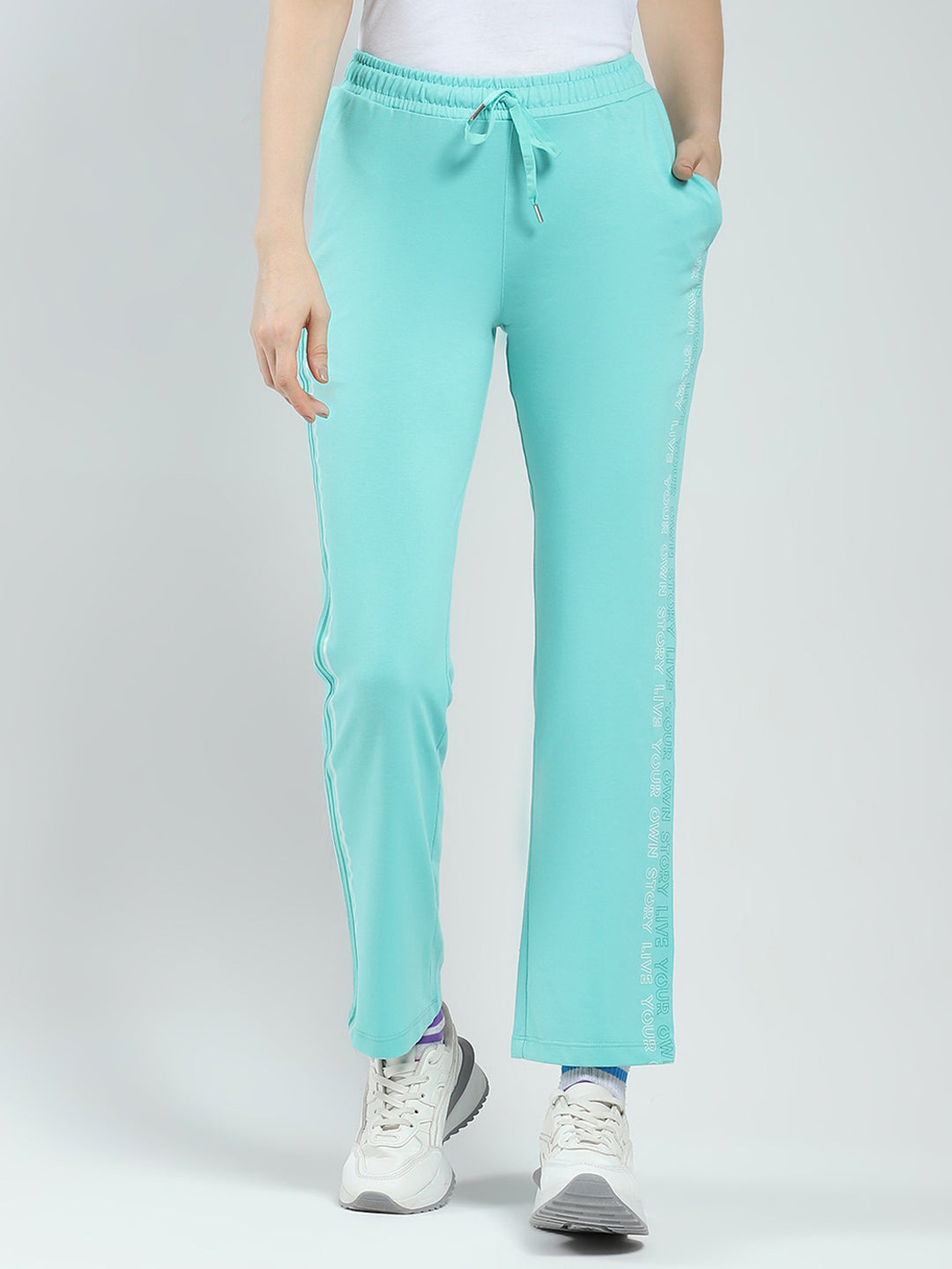 Women Green Solid Regular Fit Lower