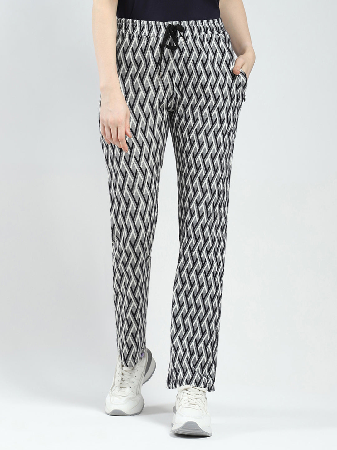 Women Black Self Design Regular Fit Lower