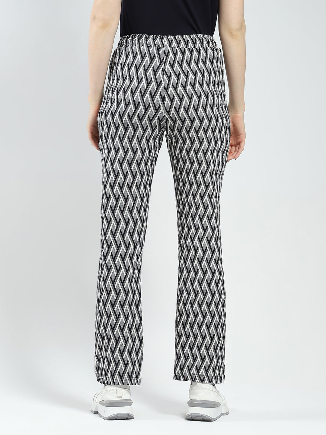 Women Black Self Design Regular Fit Lower