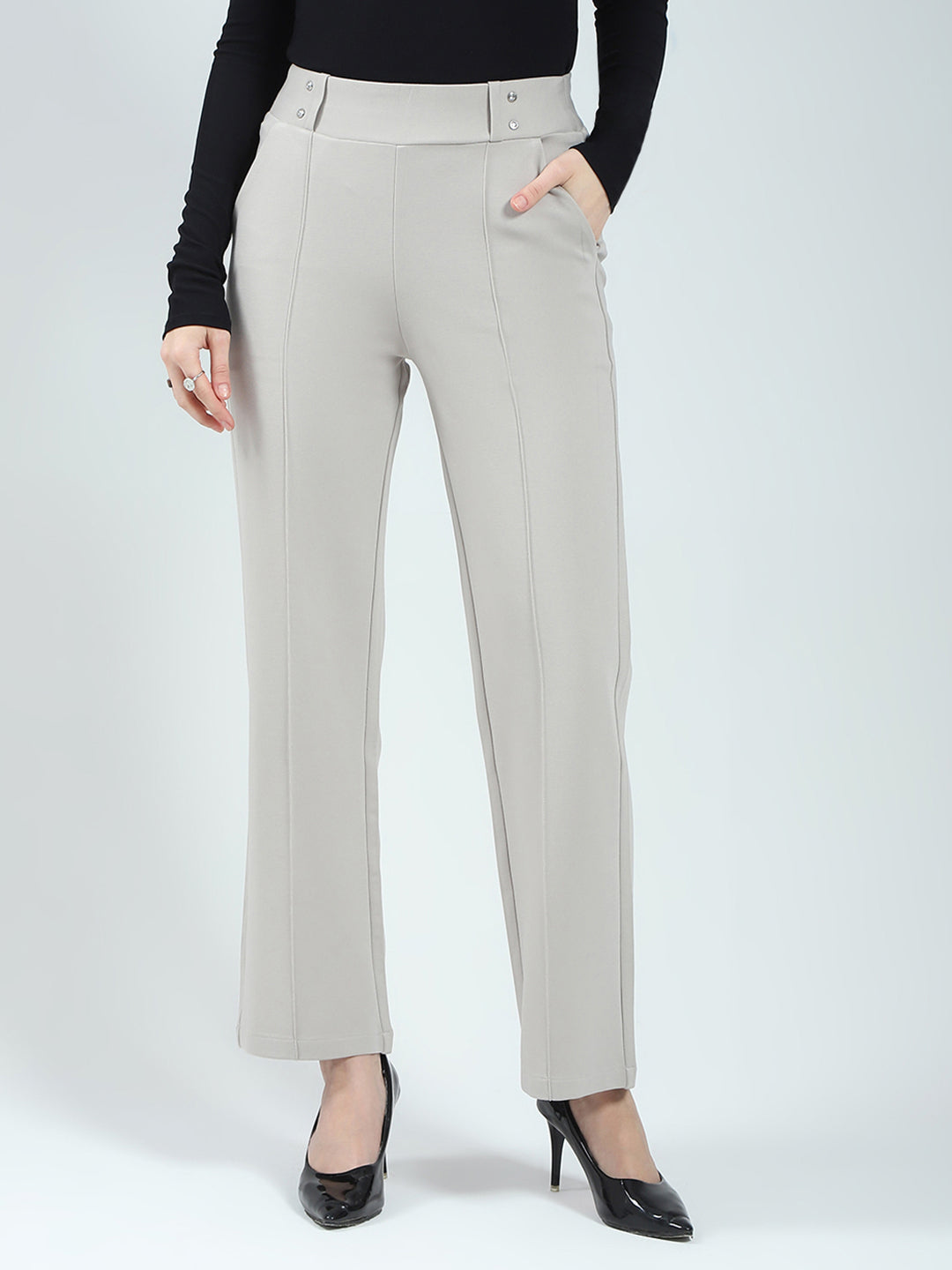 Women Grey Solid Regular Fit Jegging