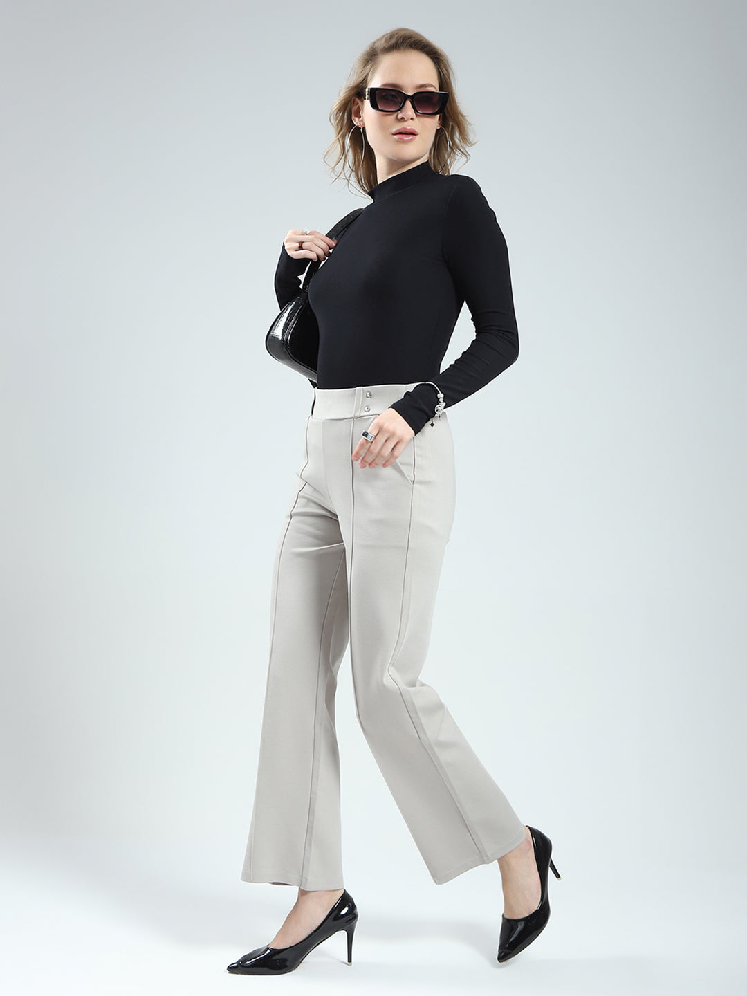 Women Grey Solid Regular Fit Jegging